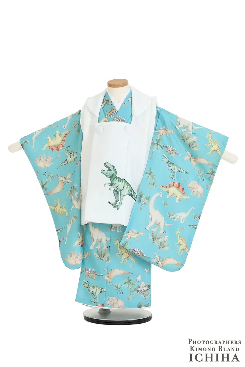 3歳男の子の恐竜お被布七五三着物宅配レンタル。男の子に人気の